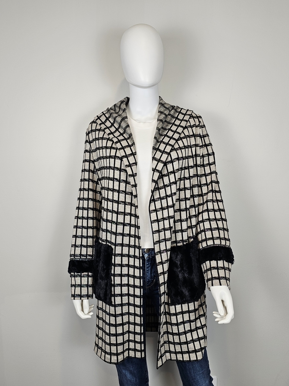 Frank Lyman Design Off White Black and Metallic Cardigan w/ Faux Fur Cuffs Sz 10